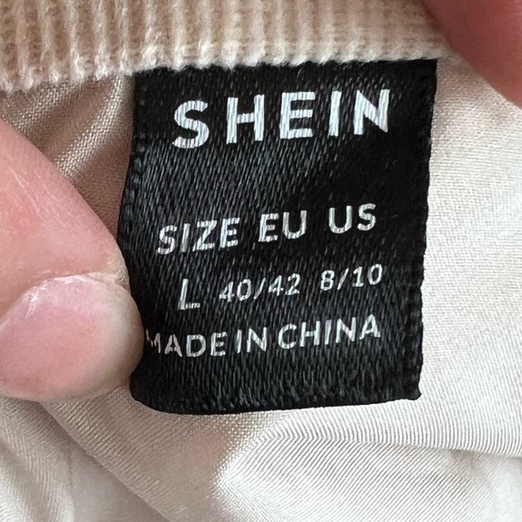 SHEIN skirt, size L, corduroy style with pockets - Picture 7 of 10